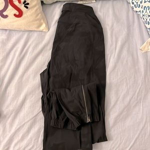 Lululemon Activewear Joggers